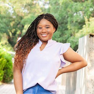 Meet your Posher: Andi ✨